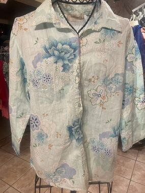 Floral Button-Front Camisole Top - Light Blue